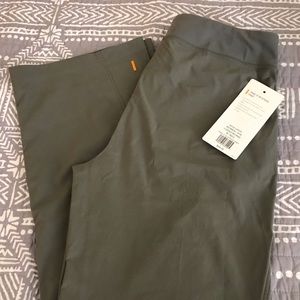 Lucy Take It In Stride Pant, Medium  NWT